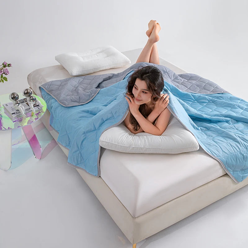 AuraCool Comforter