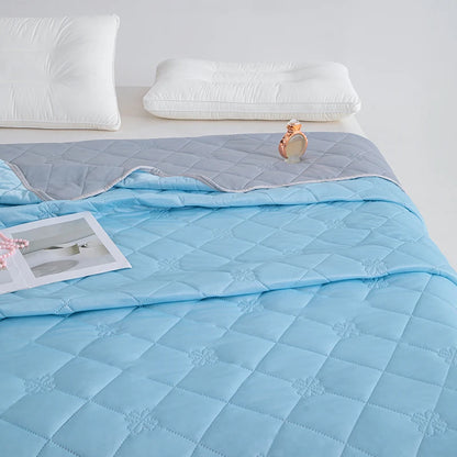 AuraCool Comforter