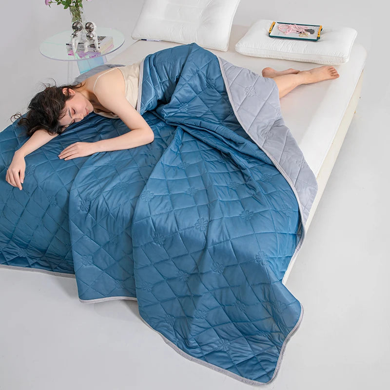 AuraCool Comforter