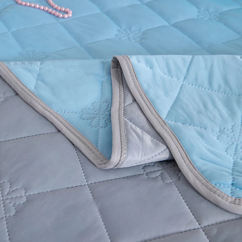 AuraCool Comforter